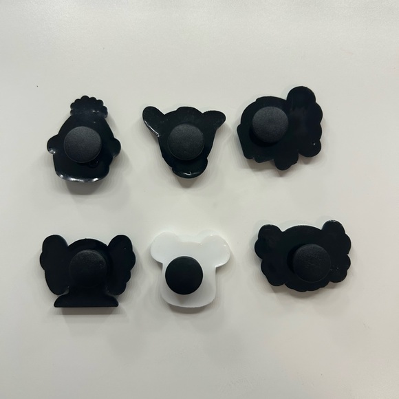 KAWS jibbitz 6 pack - Picture 2 of 2